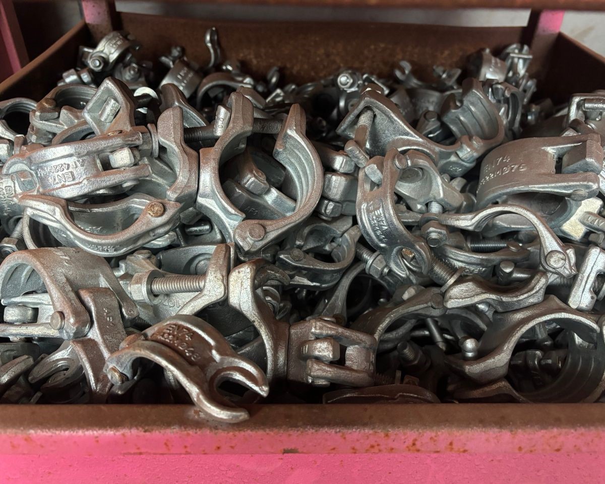 76 48 Coupler