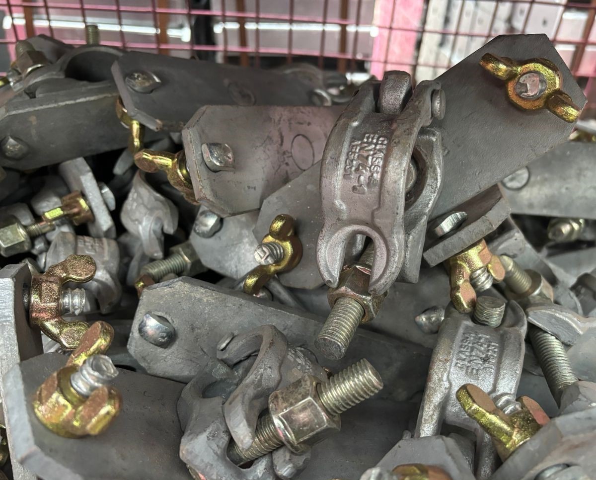 Half Couplers